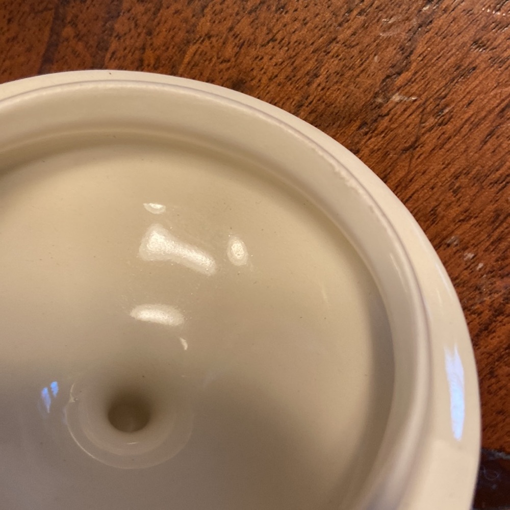 Wedgwood Edme Cream and Sugar Set - Picture 7 of 7